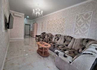 Продажа 2-ком. квартиры, 74 м2, Геленджик, Витебская улица, 12к8, ЖК Столичный квартал