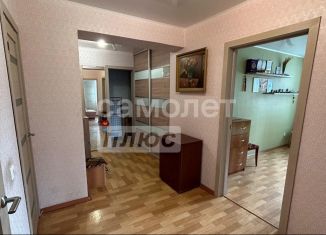 Продается 2-ком. квартира, 54 м2, Уфа, улица Юрия Гагарина, 38