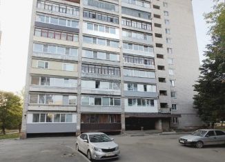 Продажа 4-ком. квартиры, 74 м2, Череповец, улица Командарма Белова, 33