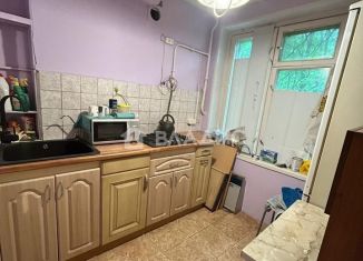 Продается двухкомнатная квартира, 45 м2, Москва, улица Юных Ленинцев, 58