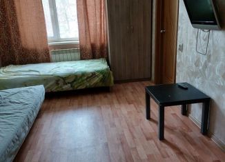 Сдам 3-комнатную квартиру, 48 м2, Невьянск, улица Максима Горького, 19