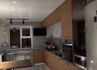 Продам 4-комнатную квартиру, 90 м2, Ставропольский край, Октябрьская улица