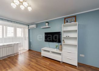 Продается 3-ком. квартира, 75.3 м2, Тюмень, улица Станислава Карнацевича, 14, Восточный округ