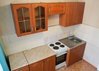 Сдается в аренду 2-ком. квартира, 50 м2, Новокузнецк, Горьковская улица, 49