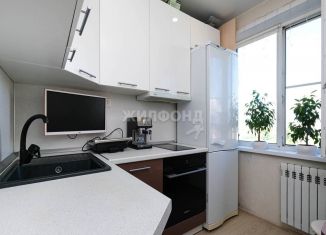 Продам 1-ком. квартиру, 30 м2, Новосибирск, Гусинобродское шоссе, 29