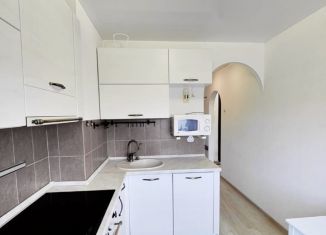 Продажа 3-ком. квартиры, 59 м2, Мурманск, улица Капитана Маклакова, 44