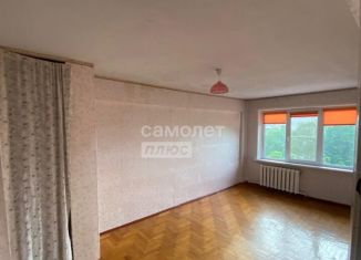 Продаю 2-комнатную квартиру, 50 м2, Армавир, улица Маркова, 329