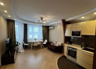 Сдается в аренду 3-ком. квартира, 100 м2, Балашиха, улица Майкла Лунна, 8