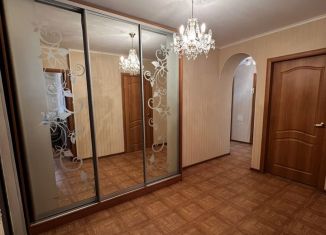 Продаю трехкомнатную квартиру, 70 м2, Тверская область, улица Склизкова, 8