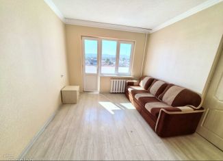 Продажа 3-ком. квартиры, 50 м2, Нальчик, улица 2-й Таманской Дивизии, 31к3