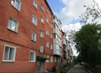 Продам 2-ком. квартиру, 45 м2, Омск, Камерный переулок, 38, Октябрьский округ