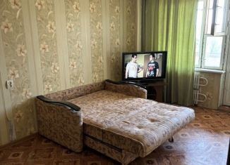 2-комнатная квартира в аренду, 60 м2, Нововоронеж, Набережная улица, 44