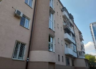 Продаю 4-комнатную квартиру, 94 м2, Ростовская область, улица Седова, 16