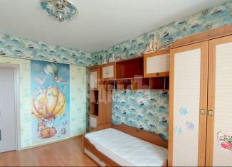 Продаю 3-ком. квартиру, 85 м2, Обнинск, Калужская улица, 18