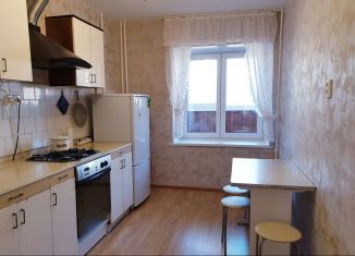 Сдача в аренду 3-ком. квартиры, 62 м2, Екатеринбург, улица Сурикова, 31