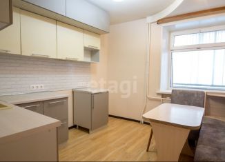 Продаю 2-ком. квартиру, 56 м2, Томск, улица Елизаровых, 52