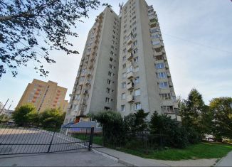 Продаю 2-ком. квартиру, 54 м2, Калининградская область, Батальная улица, 92