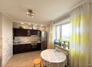 Продам трехкомнатную квартиру, 85 м2, Ивантеевка, Школьная улица, 25