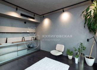 Продам двухкомнатную квартиру, 50 м2, Екатеринбург, улица Гоголя, 18, метро Геологическая