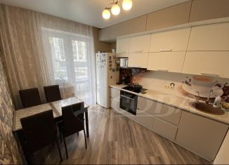 Продаю 2-ком. квартиру, 45 м2, Тюмень, улица Новосёлов, 107к1, ЖК Москва