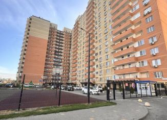 Продажа трехкомнатной квартиры, 85 м2, Астрахань, улица Трофимова, 6