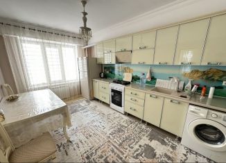 Аренда однокомнатной квартиры, 50 м2, Дагестан, проспект Акулиничева, 15А