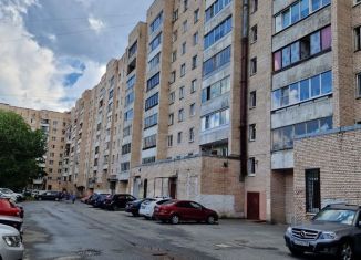 Продам трехкомнатную квартиру, 64.4 м2, Санкт-Петербург, метро Проспект Просвещения, проспект Просвещения, 54