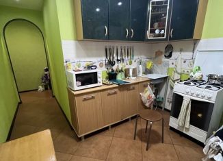 Продается трехкомнатная квартира, 56.5 м2, Волгоград, улица Маршала Ерёменко, 78