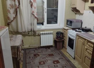 Сдаю в аренду 1-ком. квартиру, 34 м2, Курчатов, улица Строителей, 3