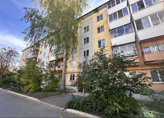 Продается 2-ком. квартира, 42 м2, Екатеринбург, Агрономическая улица, 26, Чкаловский район