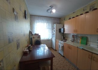 Продам 3-ком. квартиру, 60 м2, Топки, микрорайон Солнечный, 30