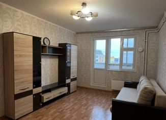 Продам 1-ком. квартиру, 38 м2, деревня Голубое, Родниковая улица, к3