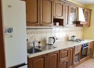 Сдается 4-комнатная квартира, 77.6 м2, Сарапул, улица Фрунзе, 9