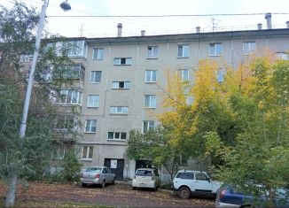 Продается 5-комнатная квартира, 50.1 м2, Красноярский край, Краснодарская улица, 2Б