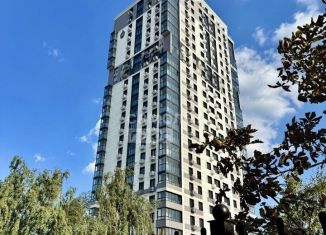 Продается 2-ком. квартира, 71 м2, Липецк, Индустриальная улица, 90Б