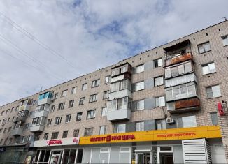 Продам 2-комнатную квартиру, 45 м2, Екатеринбург, метро Уралмаш, улица Старых Большевиков, 82к2