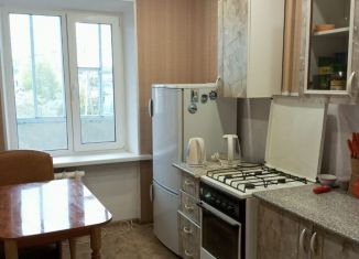 Продам 2-ком. квартиру, 50 м2, Коми, Первомайская улица, 17