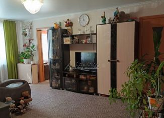 Продаю 2-ком. квартиру, 41.3 м2, Кумертау, улица Пушкина, 11