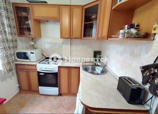 Продается 2-комнатная квартира, 44.9 м2, Киров, улица Ленина, 20А