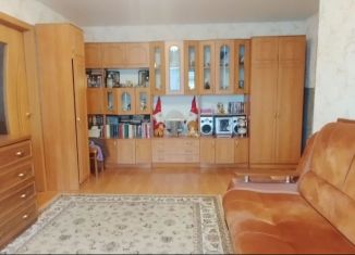 Продаю трехкомнатную квартиру, 60 м2, Боровичи, Пушкинская улица