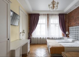 Квартира в аренду студия, 31 м2, Санкт-Петербург, 9-я линия Васильевского острова, 30