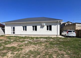 Продаю дом, 116.2 м2, село Уютное, Садовая улица