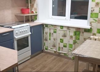 Сдам двухкомнатную квартиру, 42 м2, Череповец, улица Ломоносова, 57