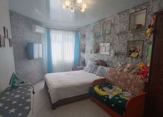 Продам 2-ком. квартиру, 56 м2, Саратов, улица имени Н.В. Исаева, 21