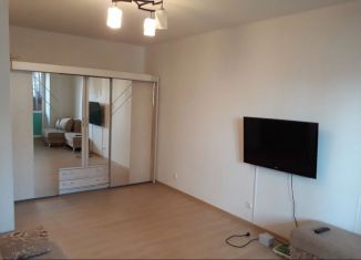 Продажа 1-комнатной квартиры, 38.4 м2, Тюмень, улица Дружбы, 75