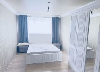 Сдается в аренду 2-комнатная квартира, 46 м2, Грозный, улица Муслима Г. Гайрбекова, 80