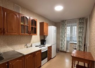 Продажа 1-комнатной квартиры, 41 м2, Киров, Современная улица, 1