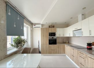 Продаю 2-ком. квартиру, 52.1 м2, Обнинск, улица Гагарина, 52