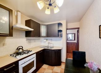 Сдаю в аренду 2-комнатную квартиру, 54 м2, Саратов, Гвардейская улица, 46