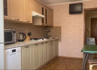 Сдам в аренду двухкомнатную квартиру, 57.4 м2, Саратов, Ульяновская улица, 27/35